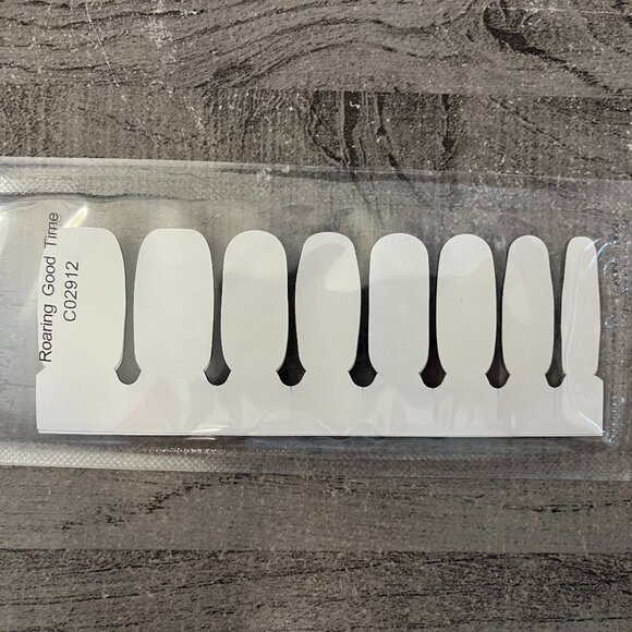 Roaring Good Time Color Street Nail Polish Strips, Subscription Box Sets - Picture 6 of 14